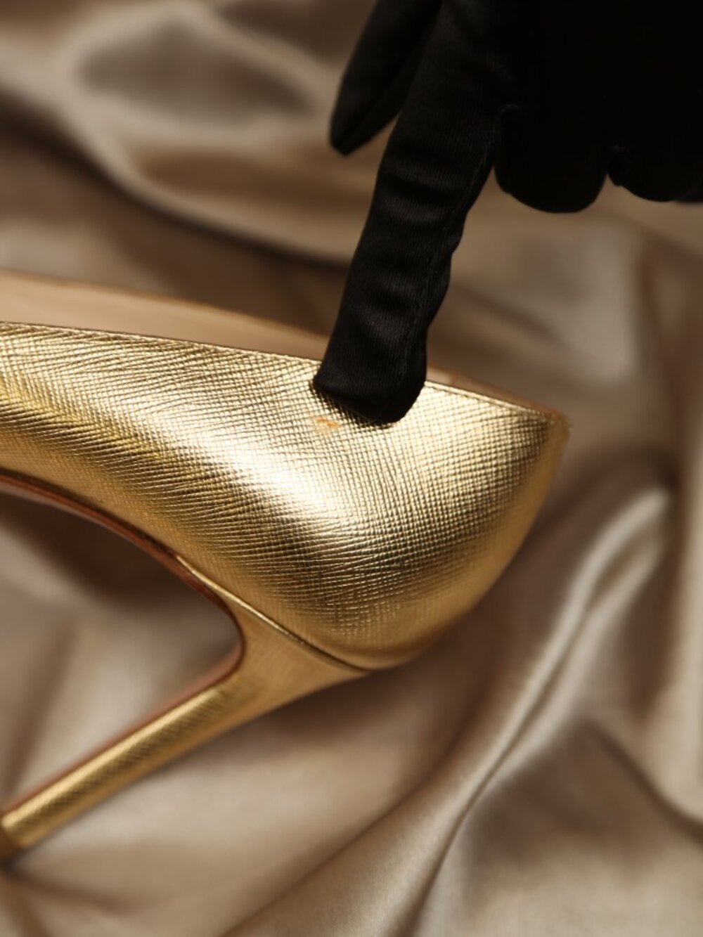 PRADA Gold Saffiano Pumps - Picture 10 of 11
